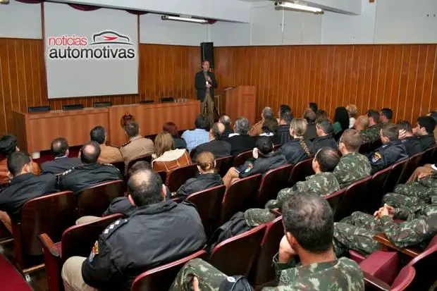 Curso CFC Militar 18072011 B Primeira auto escola só para militares do Brasil