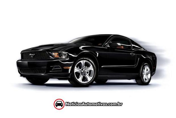 Ford Mustang V6 2011 1 Ford fala do consumo do Mustang GT V8 2011