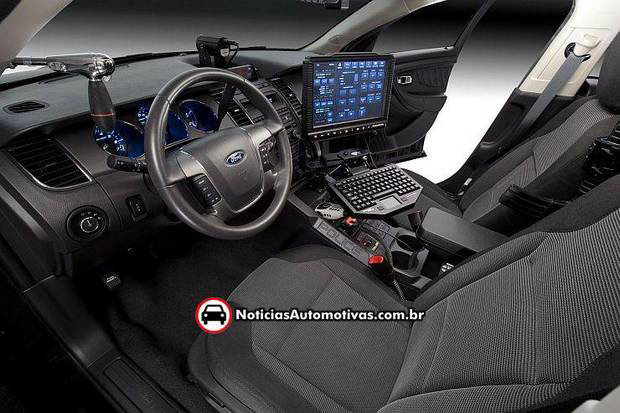 Ford Taurus Police Interceptor aparece em primeiras imagens oficiais Ford Taurus Police Interceptor 3 Ford Taurus Police Interceptor aparece em primeiras imagens oficiais