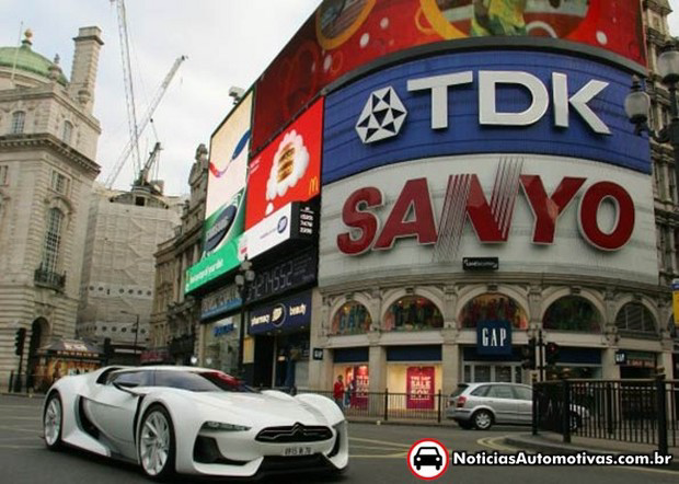 GTby(3) Gran turismo 5 nas ruas de Londres