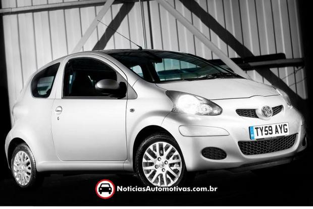 Toyota Aygo Platinum é a nova versão top de linha do compacto Toyota Aygo Platinum 1 Toyota Aygo Platinum é a nova versão top de linha do compacto