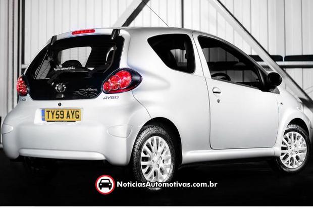 Toyota Aygo Platinum é a nova versão top de linha do compacto Toyota Aygo Platinum 2 Toyota Aygo Platinum é a nova versão top de linha do compacto