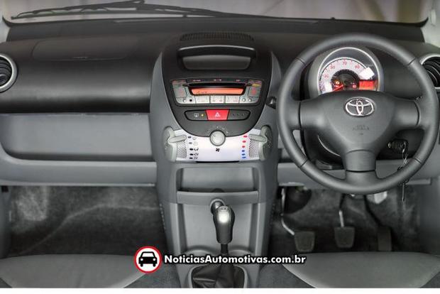 Toyota Aygo Platinum é a nova versão top de linha do compacto Toyota Aygo Platinum 3 Toyota Aygo Platinum é a nova versão top de linha do compacto