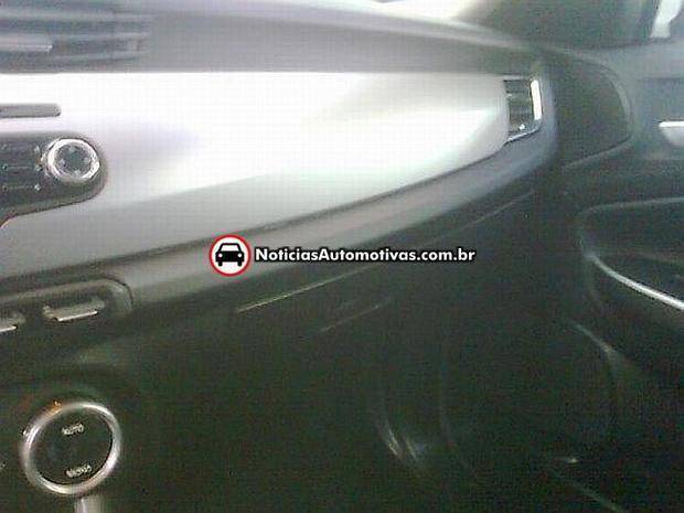 Mais fotos do flagra do Alfa Romeo Milano alfa romeo milano restante fotos flagra 7 Mais fotos do flagra do Alfa Romeo Milano