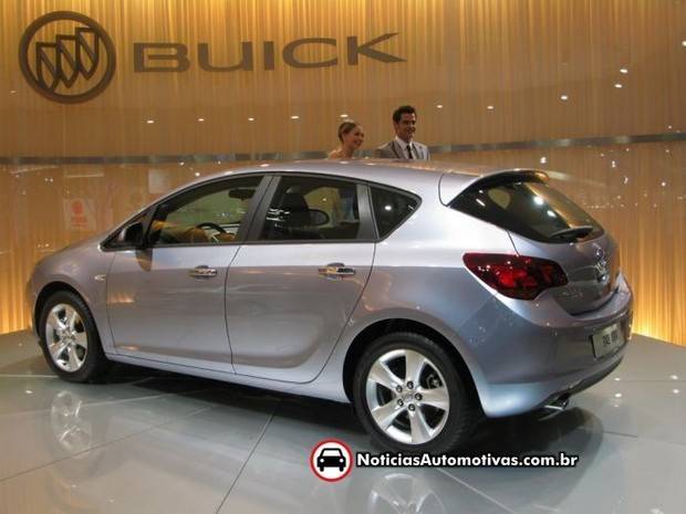 buick-excelle-2010-e-apresentado-oficialmente-em-guangzhou-2.jpg