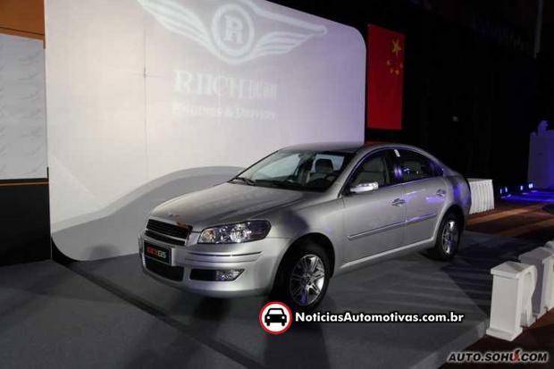chery apresenta oficialmente riich g5 o novo seda medio da marca chinesa 1 Chery apresenta oficialmente Riich G5, o novo sedã médio da marca chinesa