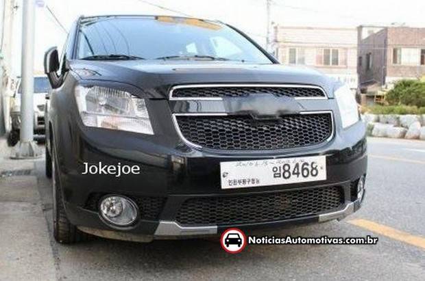 chevrolet-orlando-aparece-quase-nua-na-coreia-do-sul-1.jpg