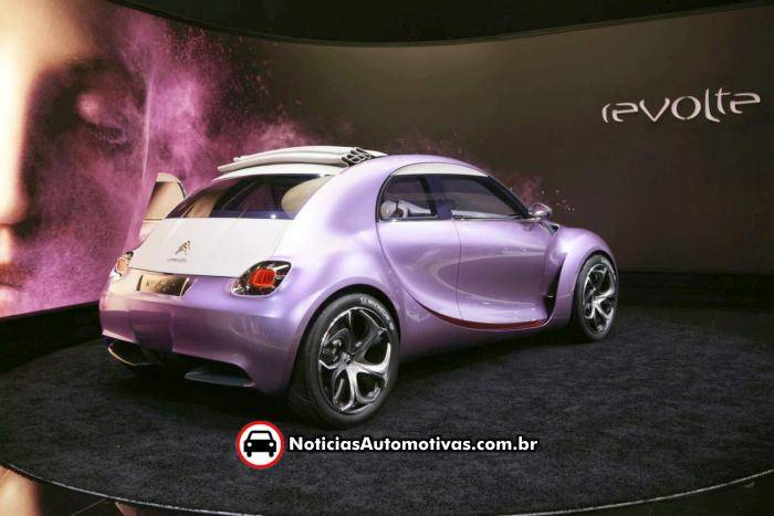 Citroen REVOLTe Hybrid Concept detalhes oficiais no lançamento em Frankfurt citroen revolte hybrid concept frankfurt 3 Citroen REVOLTe Hybrid Concept detalhes oficiais no lançamento em Frankfurt