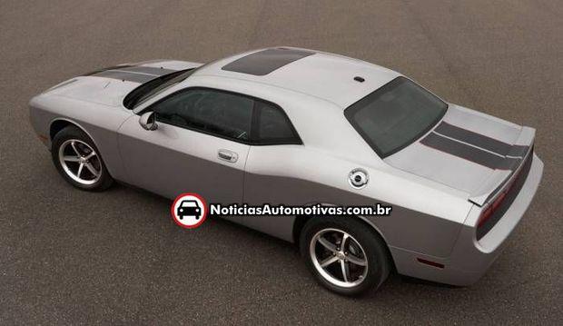 dodge challenger se rallye edition 3 Dodge Challenger SE V6 recebe atualizações e nova versão SE Rallye Edition é revelada