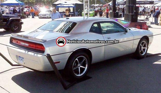 dodge challenger se rallye edition 4 Dodge Challenger SE V6 recebe atualizações e nova versão SE Rallye Edition é revelada
