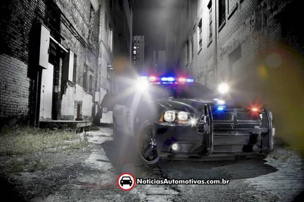 Dodge Charger Pursuit 2011 com facelift aparece em uma foto oficial dodge charger pursuit 2011 Dodge Charger Pursuit 2011 com facelift aparece em uma foto oficial