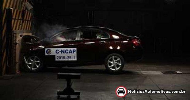ec7 test china 2 Emgrand EC7 é o mais novo chinês a ganhar cinco estrelas no C NCAP