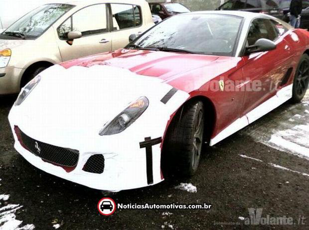 ferrari 599 gto flagra 2 Ferrari 599 GTO é flagrada na Itália   se trata de uma 599XX de rua
