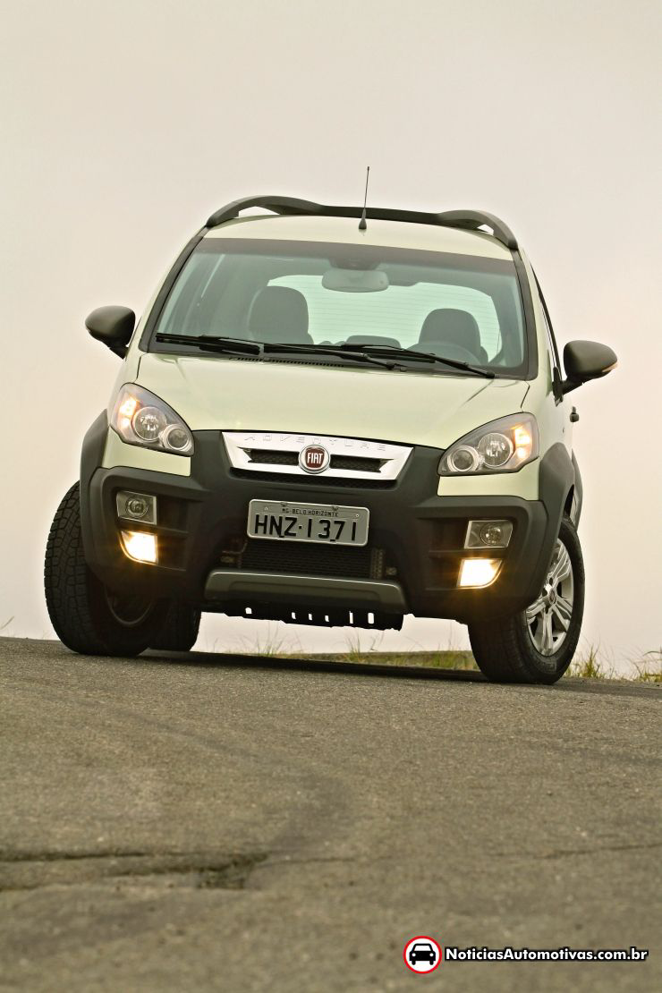  Idea Adventure passa por cima do estigma familiar e embala vendas da minivan da Fiat