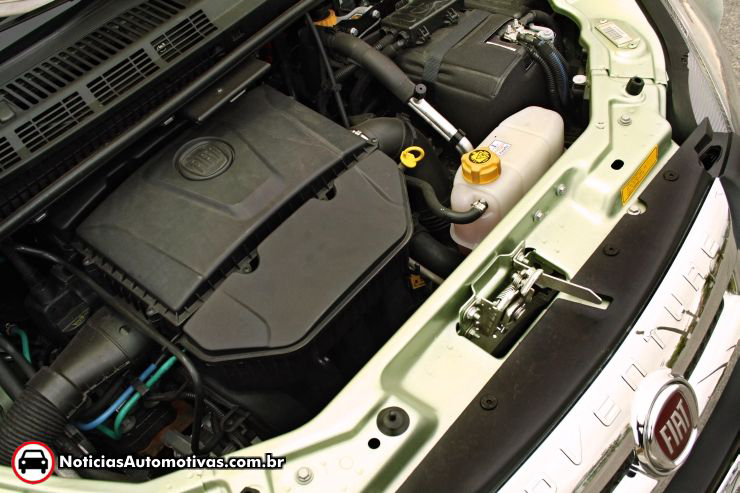  Idea Adventure passa por cima do estigma familiar e embala vendas da minivan da Fiat