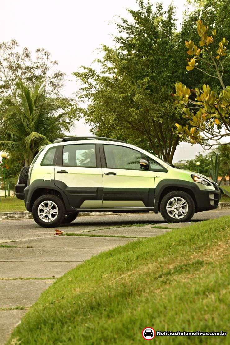  Idea Adventure passa por cima do estigma familiar e embala vendas da minivan da Fiat