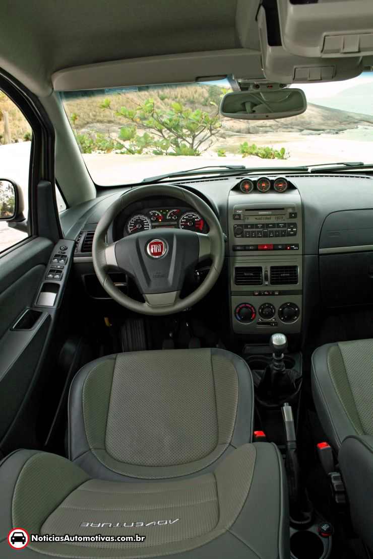  Idea Adventure passa por cima do estigma familiar e embala vendas da minivan da Fiat