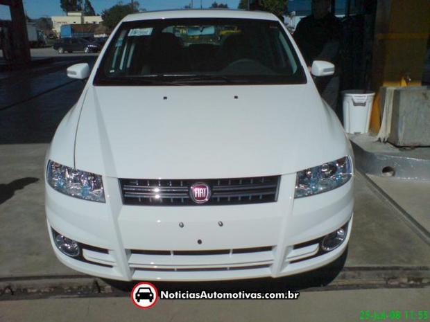 Carro usado da semana, opinião de dono: Fiat Stilo 1.8 2009 com Dualogic, HSD e trocas de marcha no volante fiat stilo dualogic flex branco 1 Carro usado da semana, opinião de dono: Fiat Stilo 1.8 2009 com Dualogic, HSD e trocas de marcha no volante