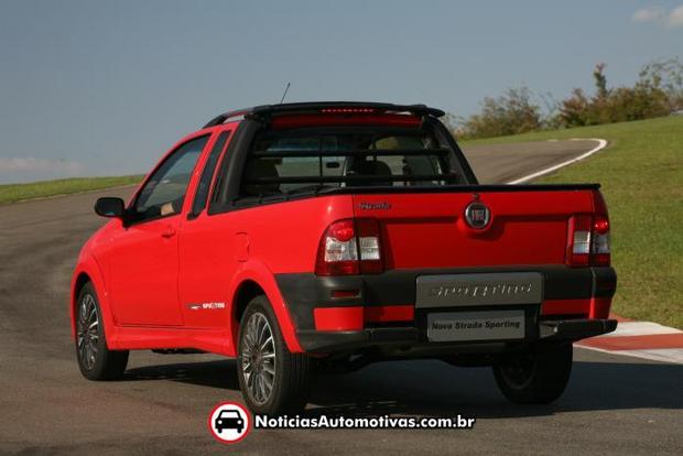 Fiat Strada Sporting será lançada em breve, com kit esportivo e rodas de 16 polegadas fiat strada sporting vermelha oficial 2 Fiat Strada Sporting será lançada em breve, com kit esportivo e rodas de 16 polegadas