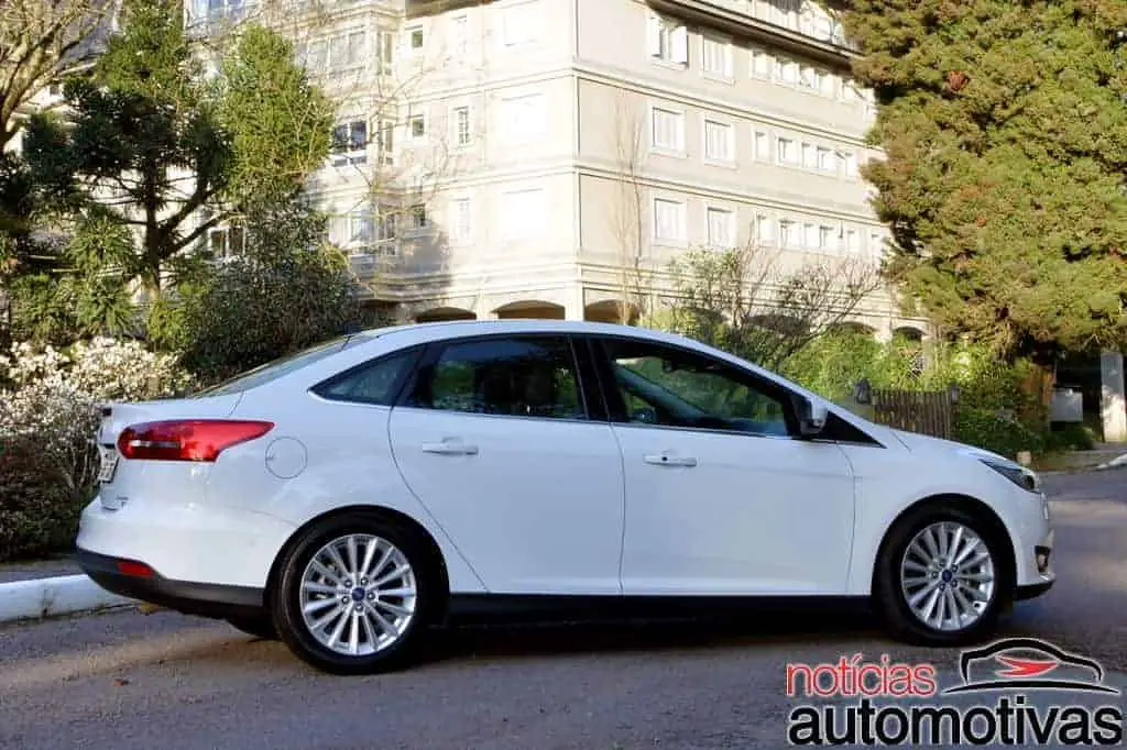 ford-focus-fastback-impressões-NA-19 Focus Fastback: preços, motor, consumo, desempenho, equipamentos