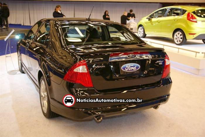 ford fusion sport awd edge sport awd montreal gabriel 2 Leitor visita o Salão de Montreal e nos apresenta fotos do Fusion Sport AWD e Edge Sport AWD