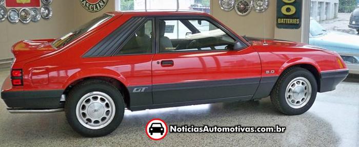 ford mustang gt 1985 1 Ford Mustang GT 5.0 V8 1985 está a venda no eBay, e tem apenas 99 milhas rodadas