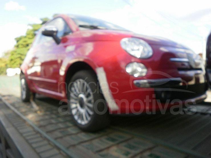 freemont 500 4 Freemont e Fiat 500 são flagrados por leitor