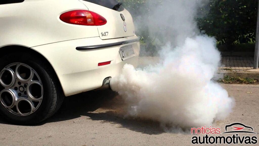 Fuma A Branca Saindo Do Escapamento O Que Not Cias Automotivas