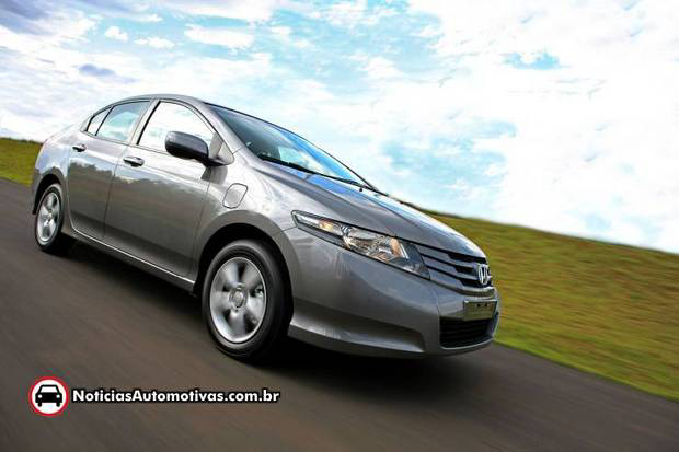 Honda: New Fit e City passam por recall problema no acelerador honda city dx 2011 1 Honda: New Fit e City passam por recall problema no acelerador