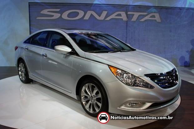 Hyundai Sonata 2011 custa 19.915 dólares nos EUA hyundai apresenta sonata 2011 em los angeles e confirma versao hibrida 1 Hyundai Sonata 2011 custa 19.915 dólares nos EUA