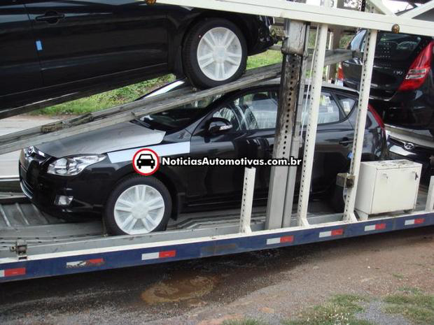 Hyundai i30: leitor do NA nos envia fotos detalhadas do carro e também das notas fiscais, com valores hyundai i30 fotos leitor 1 Hyundai i30: leitor do NA nos envia fotos detalhadas do carro e também das notas fiscais, com valores