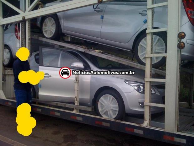 Hyundai i30: leitor do NA nos envia fotos detalhadas do carro e também das notas fiscais, com valores hyundai i30 fotos leitor 2 Hyundai i30: leitor do NA nos envia fotos detalhadas do carro e também das notas fiscais, com valores
