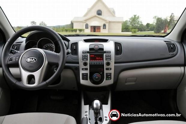 Kia Motors apresenta oficialmente o New Cerato no Brasil kia motors apresenta oficialmente o new cerato no brasil 3 Kia Motors apresenta oficialmente o New Cerato no Brasil