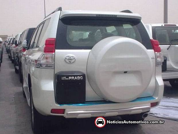 mais fotos do toyota prado 2010 flagrado no oriente medio 3 Mais fotos do Toyota Prado 2010 flagrado no Oriente Médio