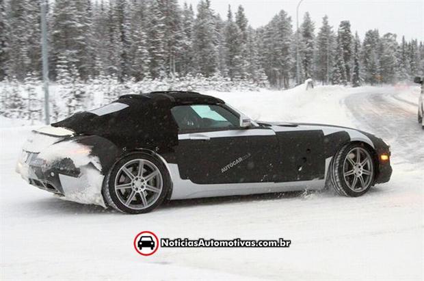 mercedes benz sls camuflado testes Mercedes SLS Roadster camuflado foi flagrado em testes