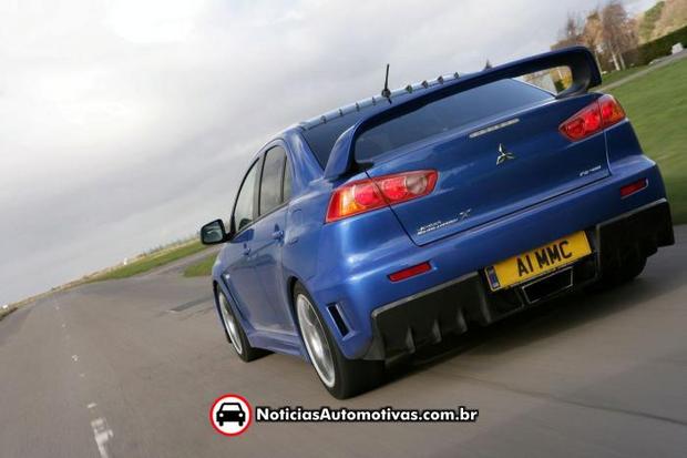 Mitsubishi Lancer EVO X FQ 400 é lançado no Reino Unido, tem 403 cavalos de potência! mitsubishi lancer evolution x fq 400 5 Mitsubishi Lancer EVO X FQ 400 é lançado no Reino Unido, tem 403 cavalos de potência!