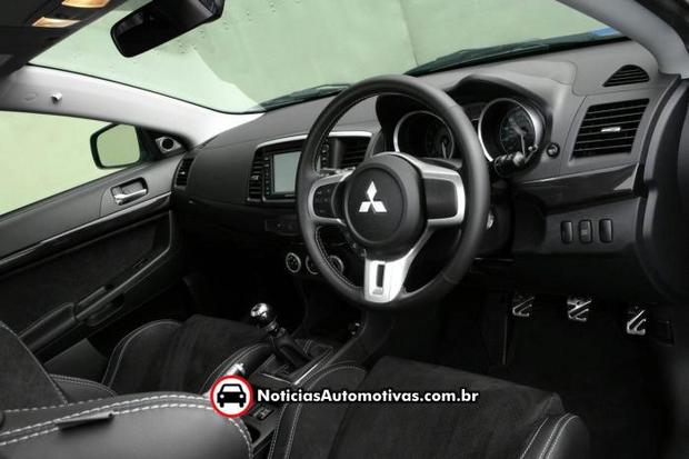Mitsubishi Lancer EVO X FQ 400 é lançado no Reino Unido, tem 403 cavalos de potência! mitsubishi lancer evolution x fq 400 6 Mitsubishi Lancer EVO X FQ 400 é lançado no Reino Unido, tem 403 cavalos de potência!