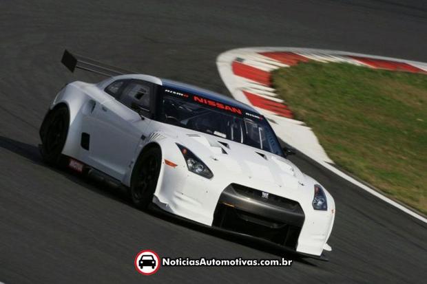 nissan gt r fia gt1 2010 1 Novo Nissan GT R FIA GT1 Race Car 2010