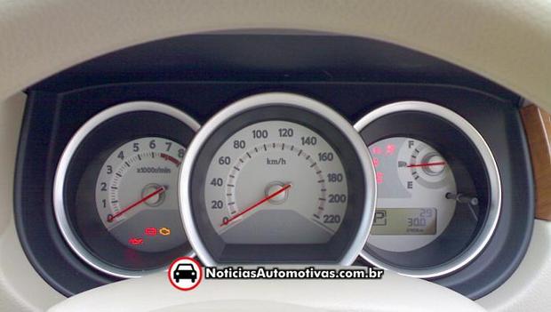 Nissan Tiida 2010 terá pequena atualização visual nissan tiida 2010 reestilizado 3 Nissan Tiida 2010 terá pequena atualização visual
