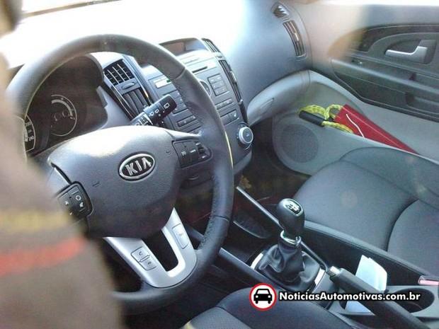 novas-imagens-do-kia-ceed-2010-aparecem-na-internet-4.jpg