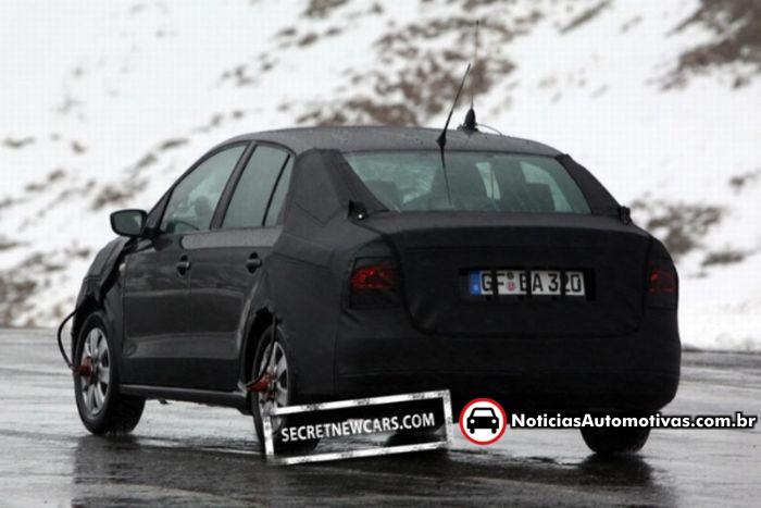Novo Polo Sedan 2011 é flagrado em testes na Europa novo polo sedan 2010 e flagrado em testes na europa 4 Novo Polo Sedan 2011 é flagrado em testes na Europa