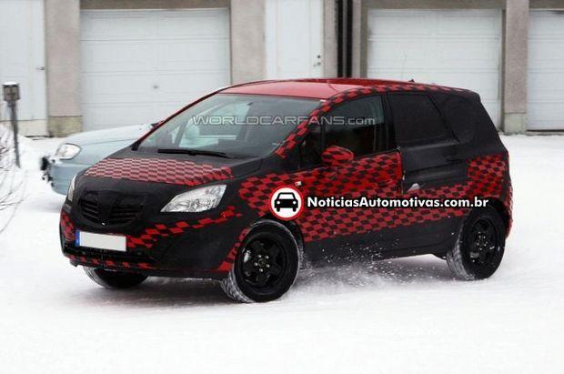 opel-meriva-segredo-vermelha opel meriva segredo vermelha 1 Segredo: nova Opel Meriva flagrada novamente, com menos camuflagem