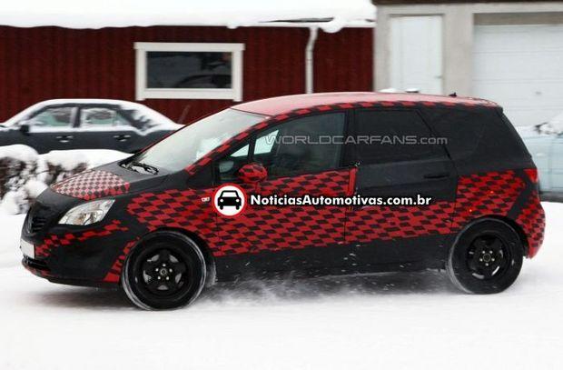 opel-meriva-segredo-vermelha opel meriva segredo vermelha 2 Segredo: nova Opel Meriva flagrada novamente, com menos camuflagem