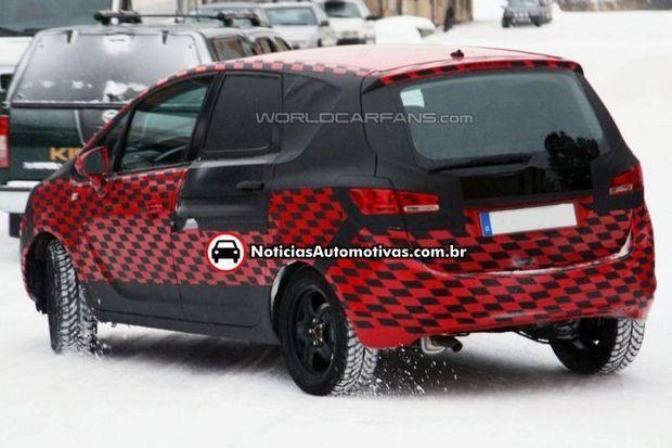 opel-meriva-segredo-vermelha opel meriva segredo vermelha 3 Segredo: nova Opel Meriva flagrada novamente, com menos camuflagem