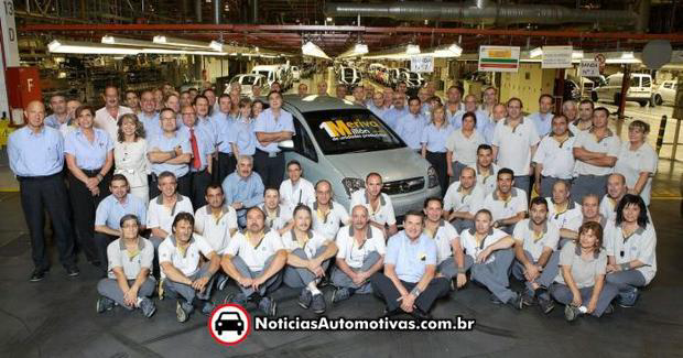 [Imagem: opel-meriva-um-milhao-unidades.jpg]