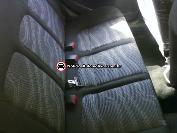 punto attractive 2011 exclusivo 9 Exclusivo: Punto 2011 Attractive em várias fotos