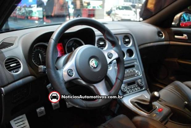 Salão de Genebra 2009: Alfa Romeo 159, esportividade italiana em forma de sedã! salao de genebra 2009 alfa romeo 159 esportividade italiana em forma de seda 3 Salão de Genebra 2009: Alfa Romeo 159, esportividade italiana em forma de sedã!