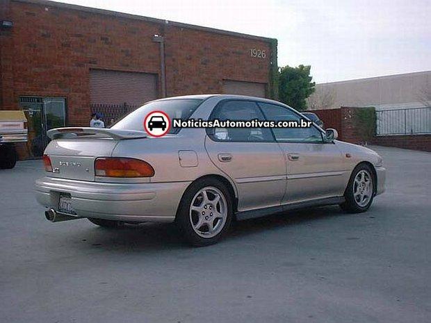 subaru impreza 1994 turbo Subaru do Reino Unido comemora 15 anos do Impreza Turbo vendendo ele com preços de 1994