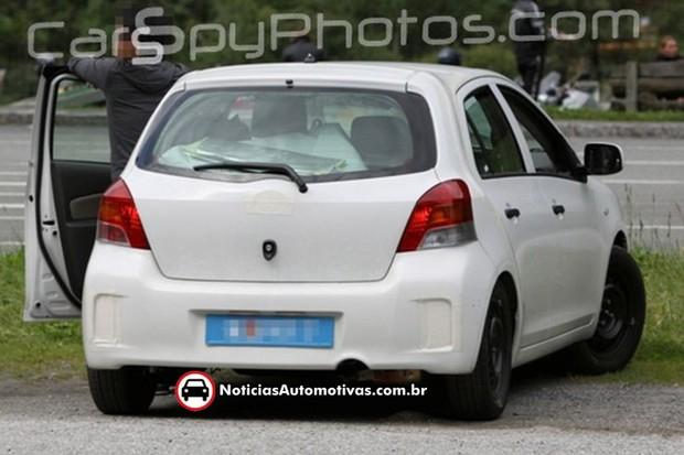 toyota-prepara-yaris-2012-na-europa-3.jpg