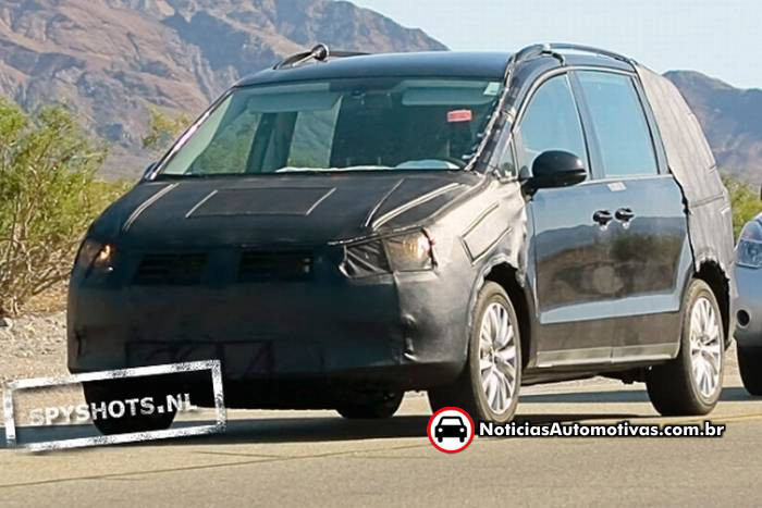  Volkswagen Sharan tem nova geração flagrada na Europa